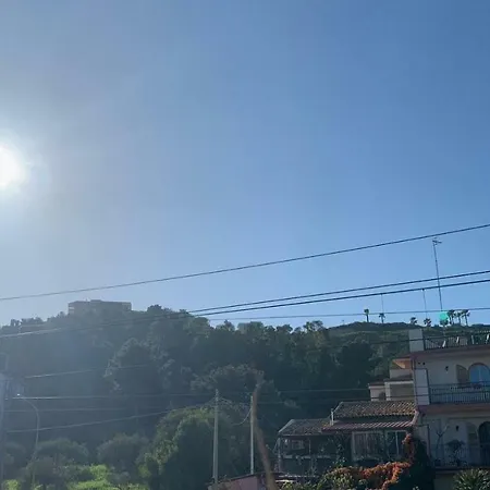 Daire I Dioscuri Giardini Naxos